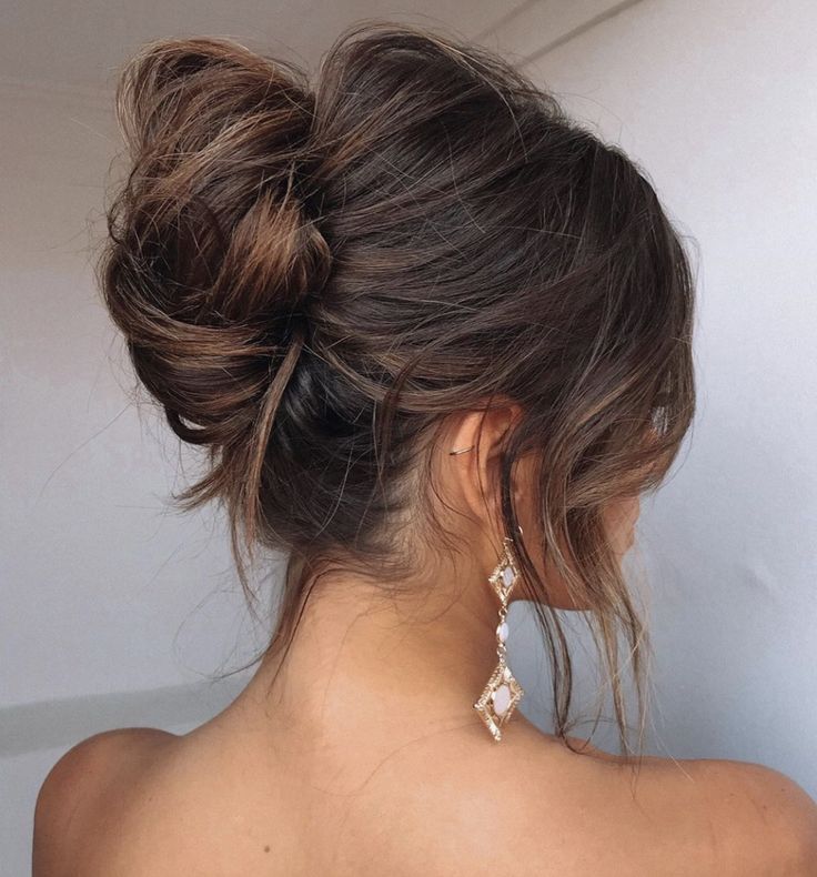 De losse knot voor de zomer