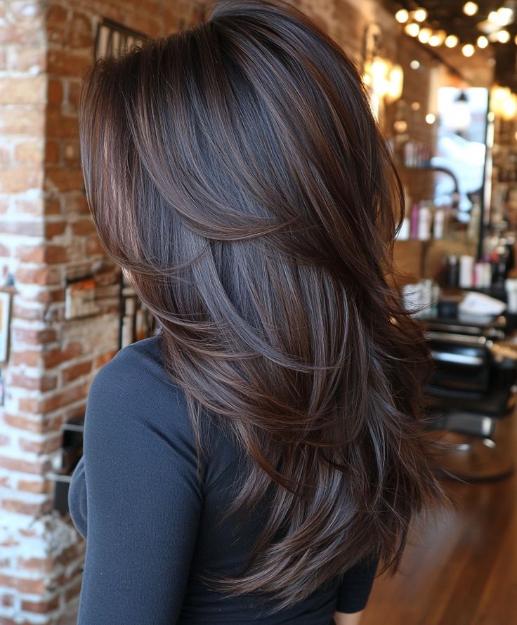 Les tendances coupes de cheveux du printemps 2023